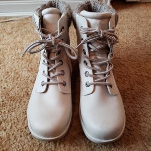 Women's boots size:11